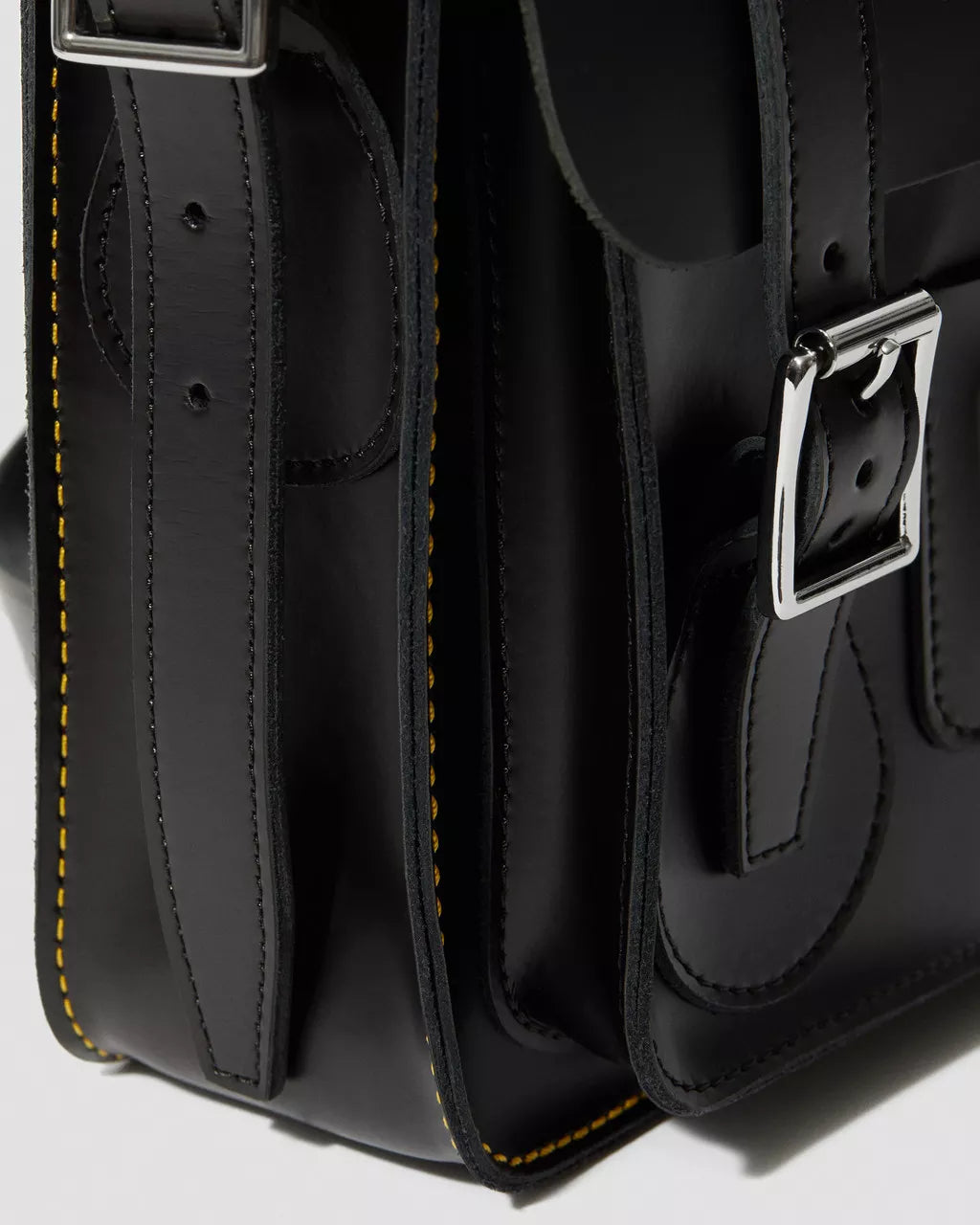 DR. MARTENS - Sacoche SATCHEL - 11cm - Noir
