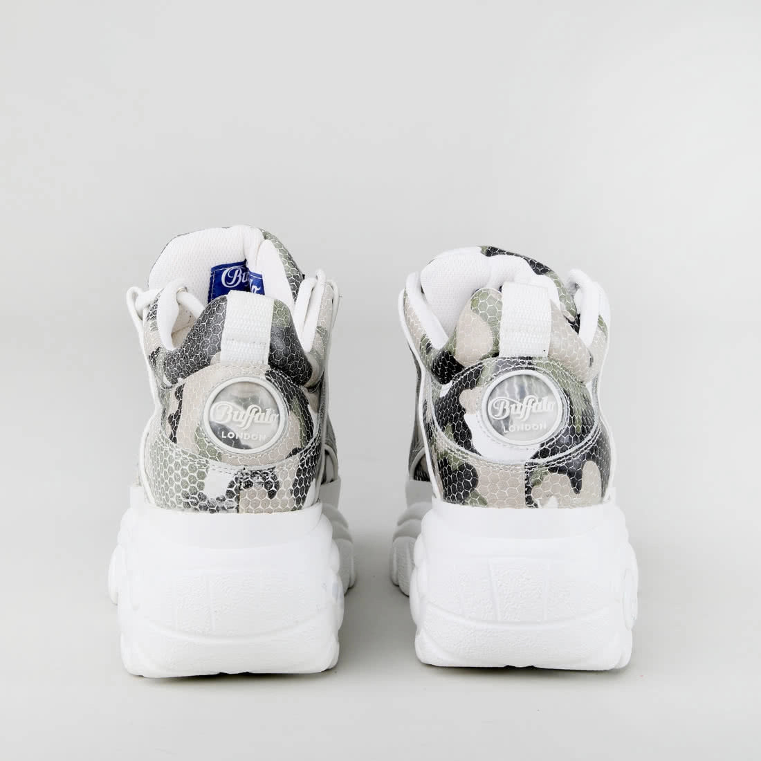 BUFFALO - Sneakers 1339 Classics Low - Kaki