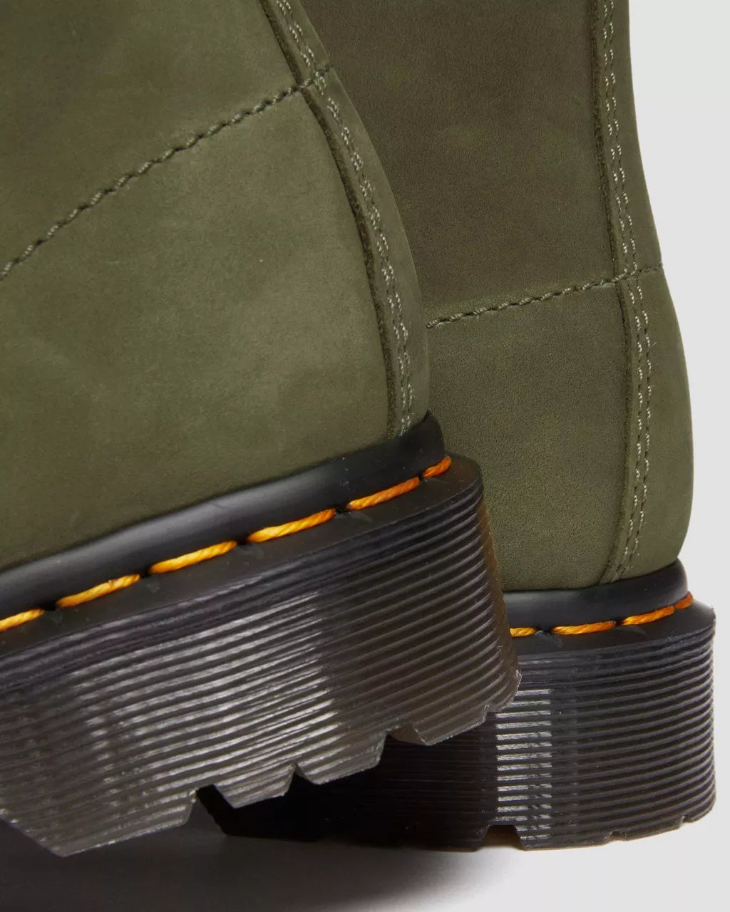 DR. MARTENS - Bottines 1460 SERENA - Cuir - Olive