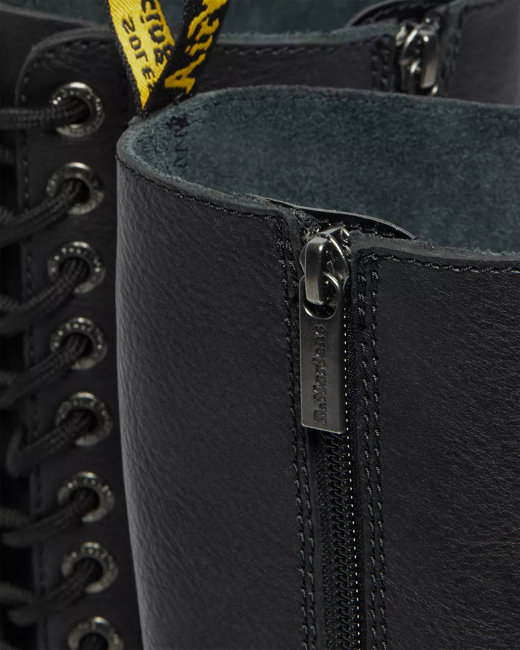 DR. MARTENS - Bottes 1B60 BEX - Cuir - Noir