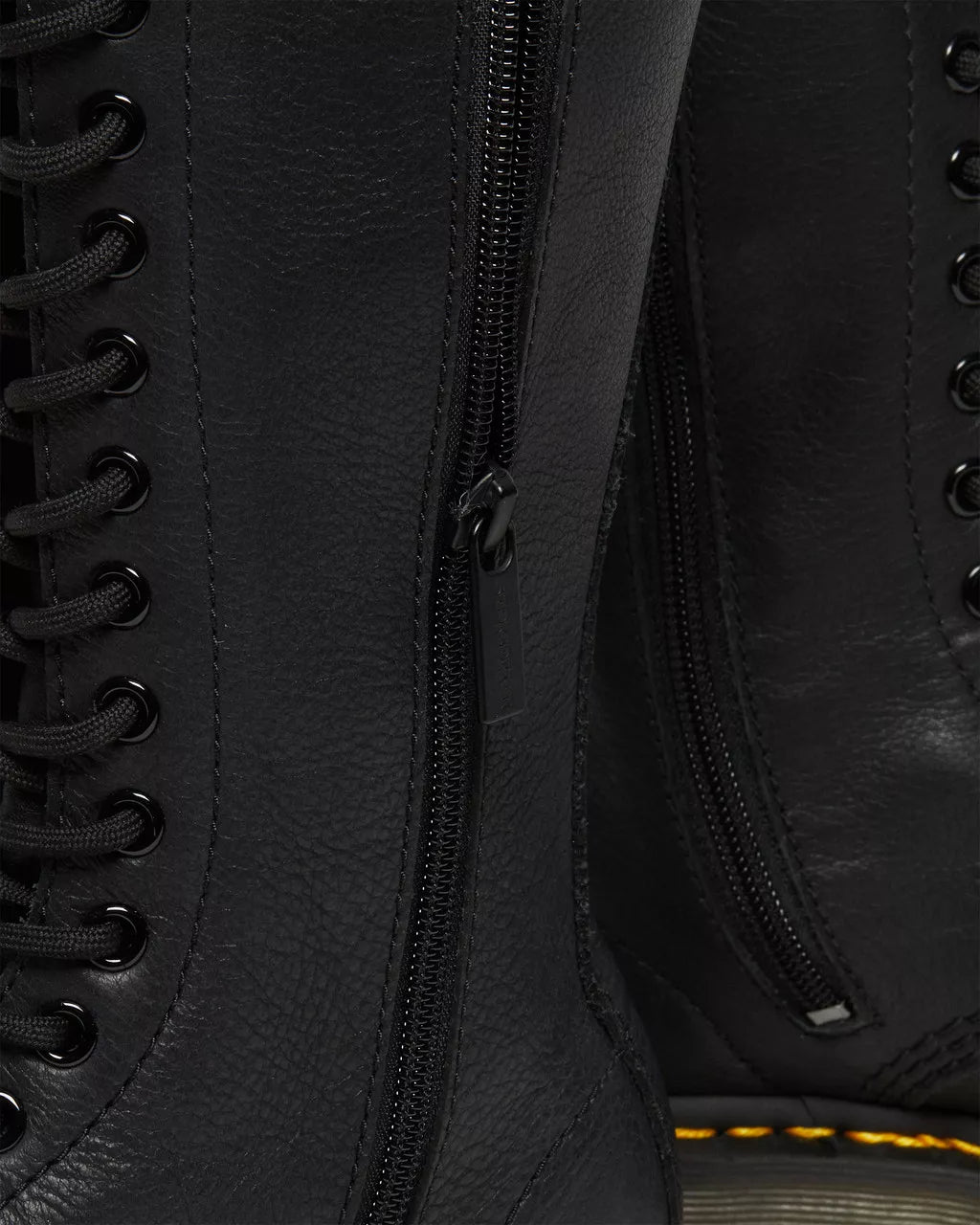 DR. MARTENS - Bottes 1B99 VIRGINIA - Cuir - Noir