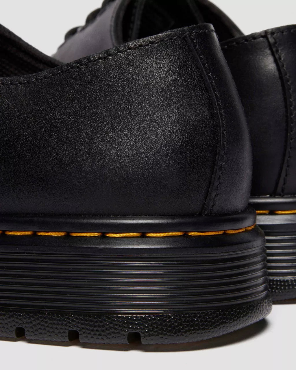DR. MARTENS - Chaussures à lacets BROOKLINE LO - Noir