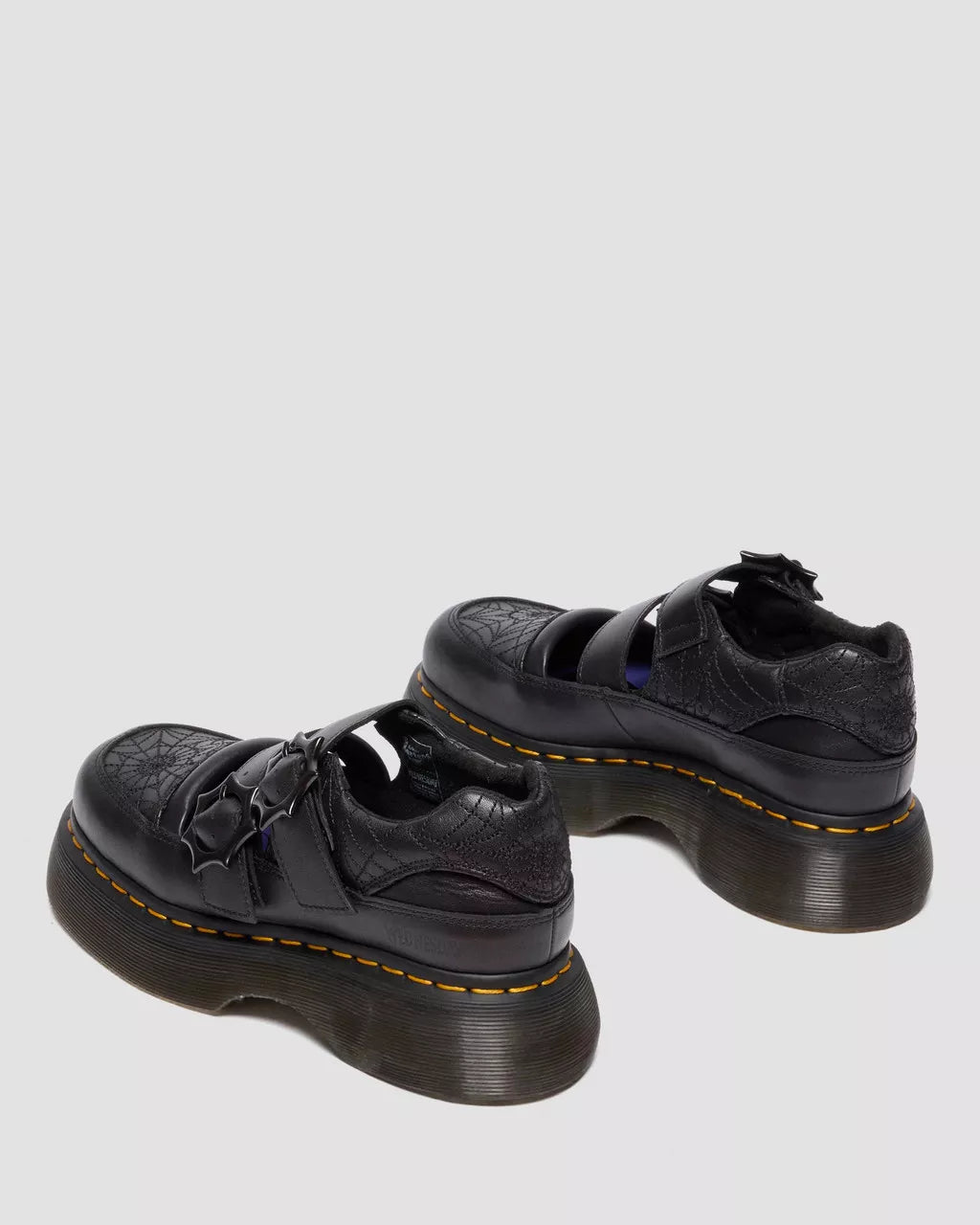 DR. MARTENS - Babies BUZZ Mercredi Adams - Noir