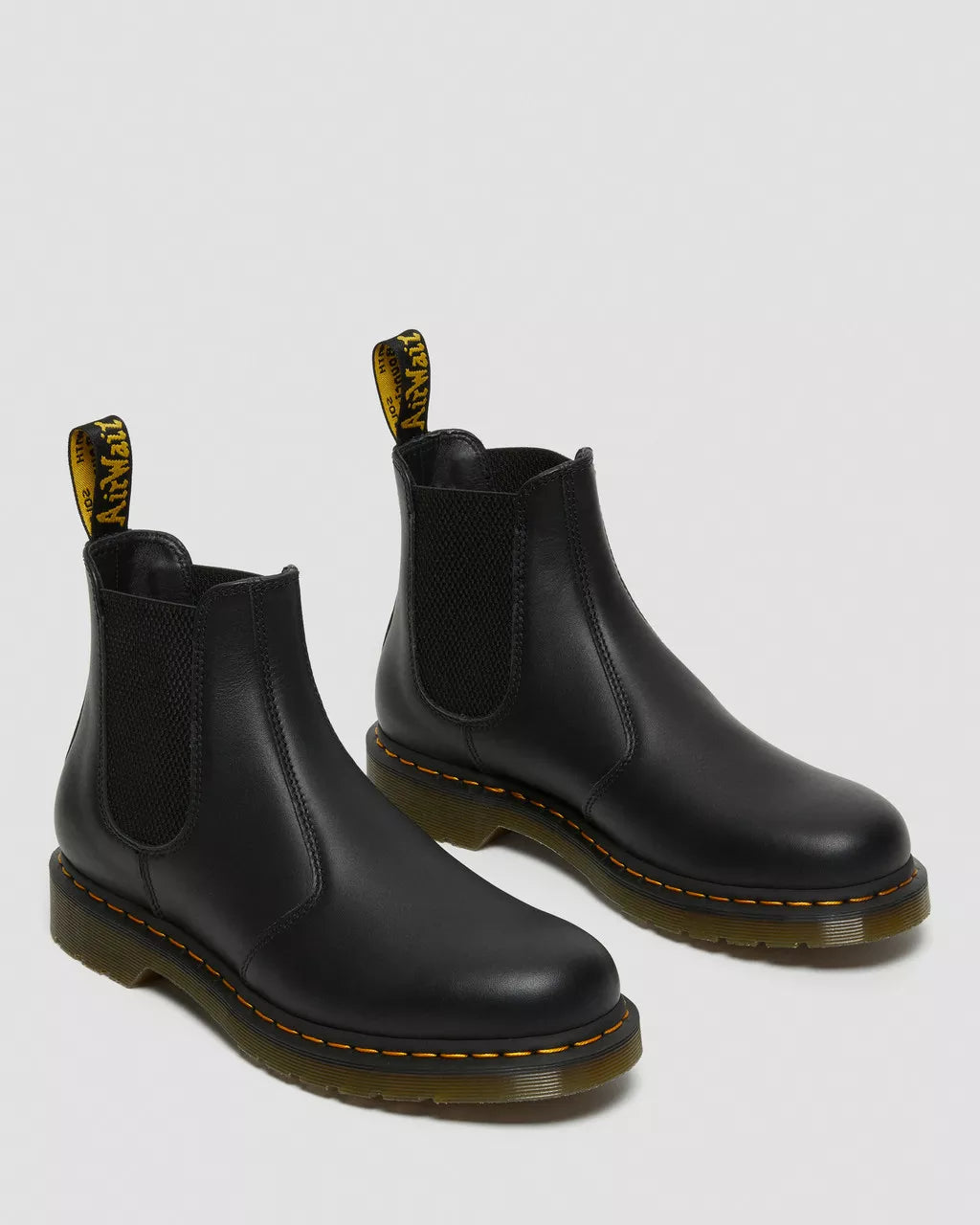 DR. MARTENS - Boots CHELSEA NAPPA - Noir