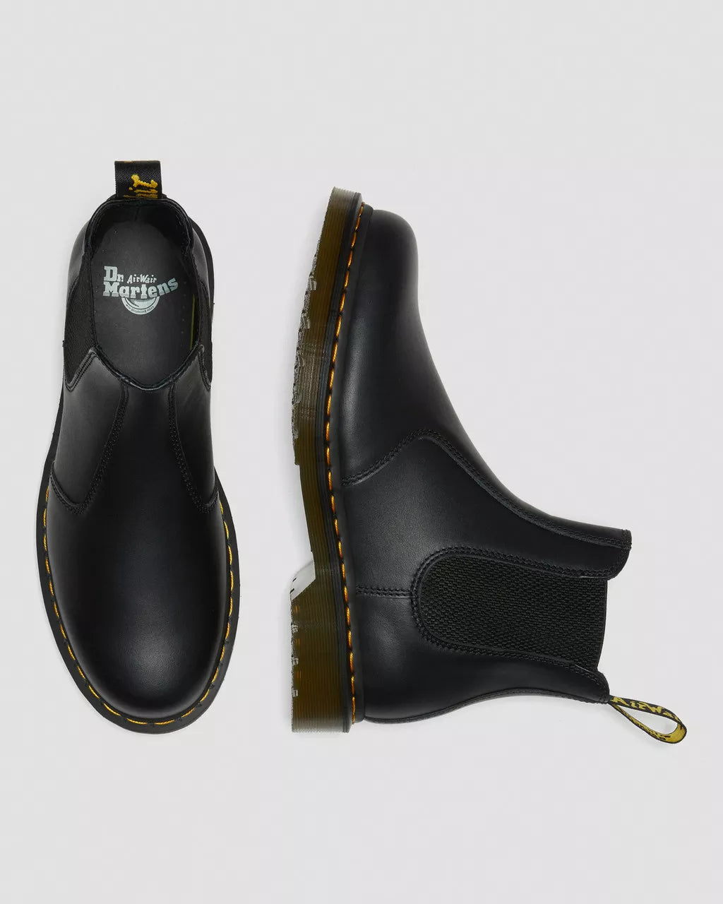 DR. MARTENS - Boots CHELSEA NAPPA - Noir