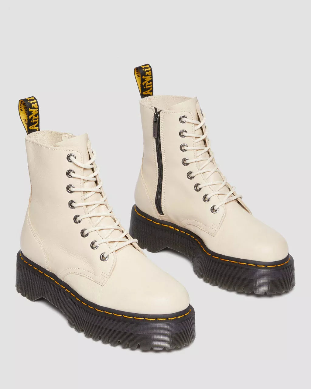 DR. MARTENS - Bottines à plateformes JADON III - Cuir Pisa - Beige