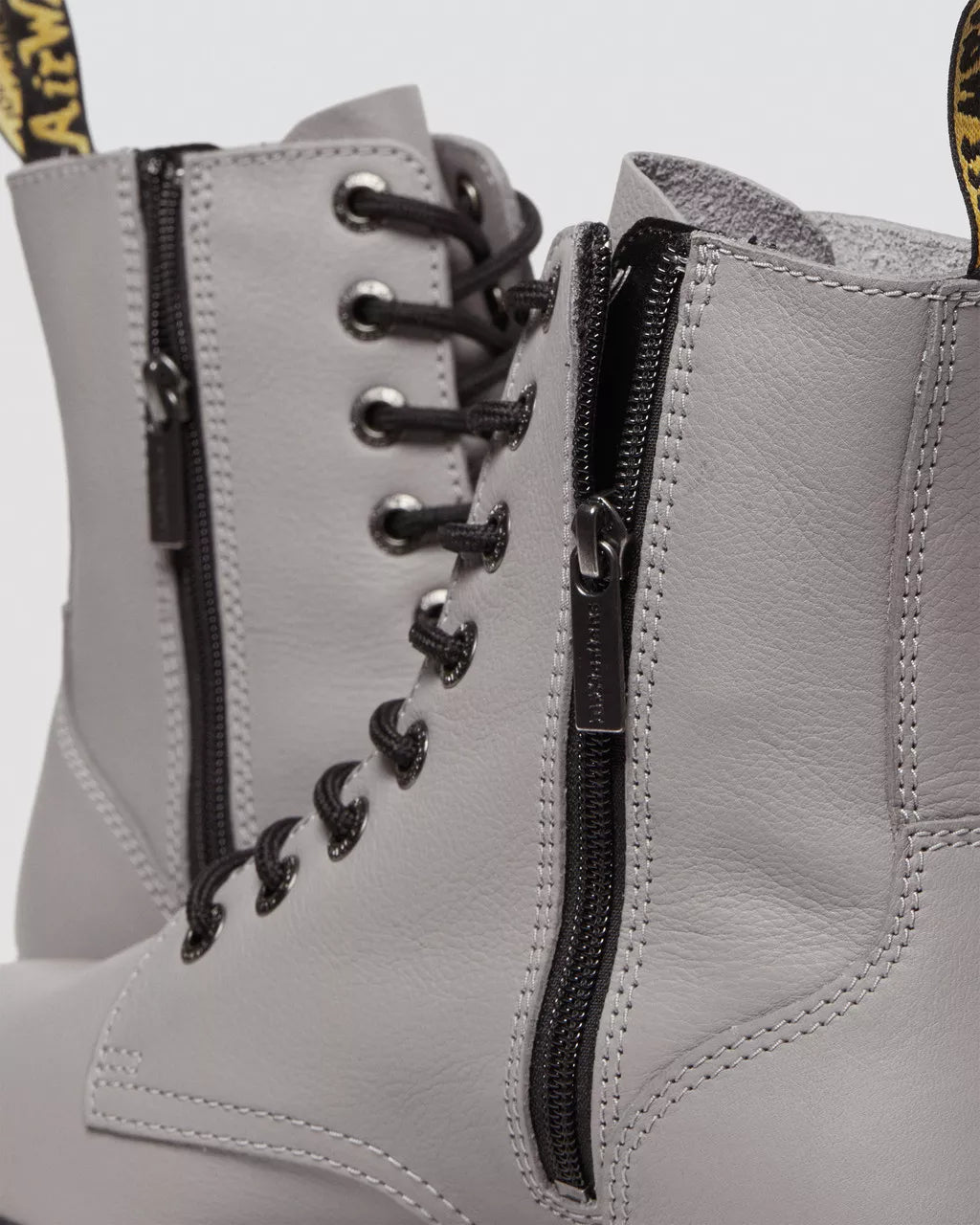 DR. MARTENS - Bottines à plateformes JADON III - Cuir Pisa - Gris zinc