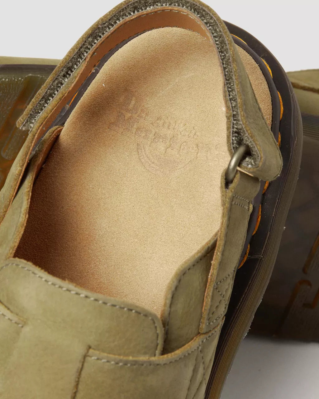 DR. MARTENS - Mules JORGE II - Nubuck - Olive