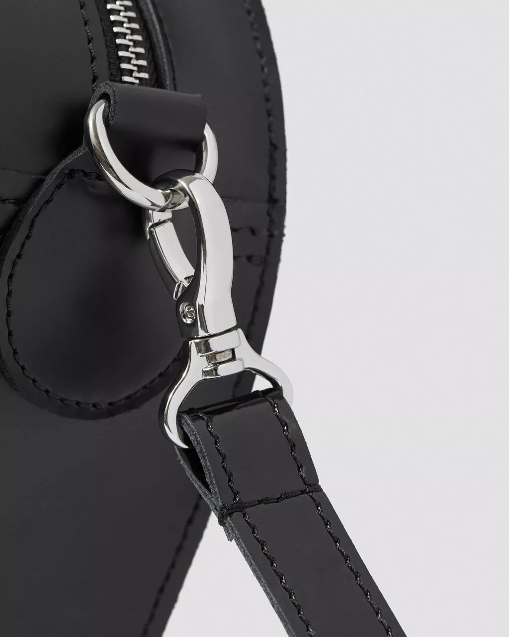 DR. MARTENS - Sac noir en forme de coeur - Cuir - Noir