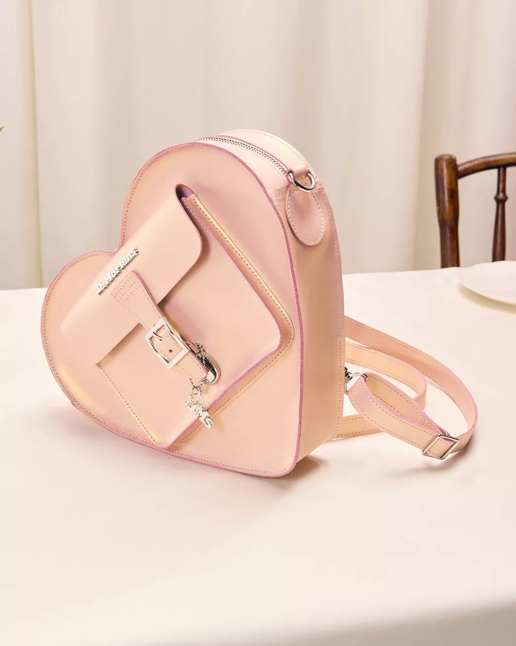 DR. MARTENS - Sac coeur - Rose