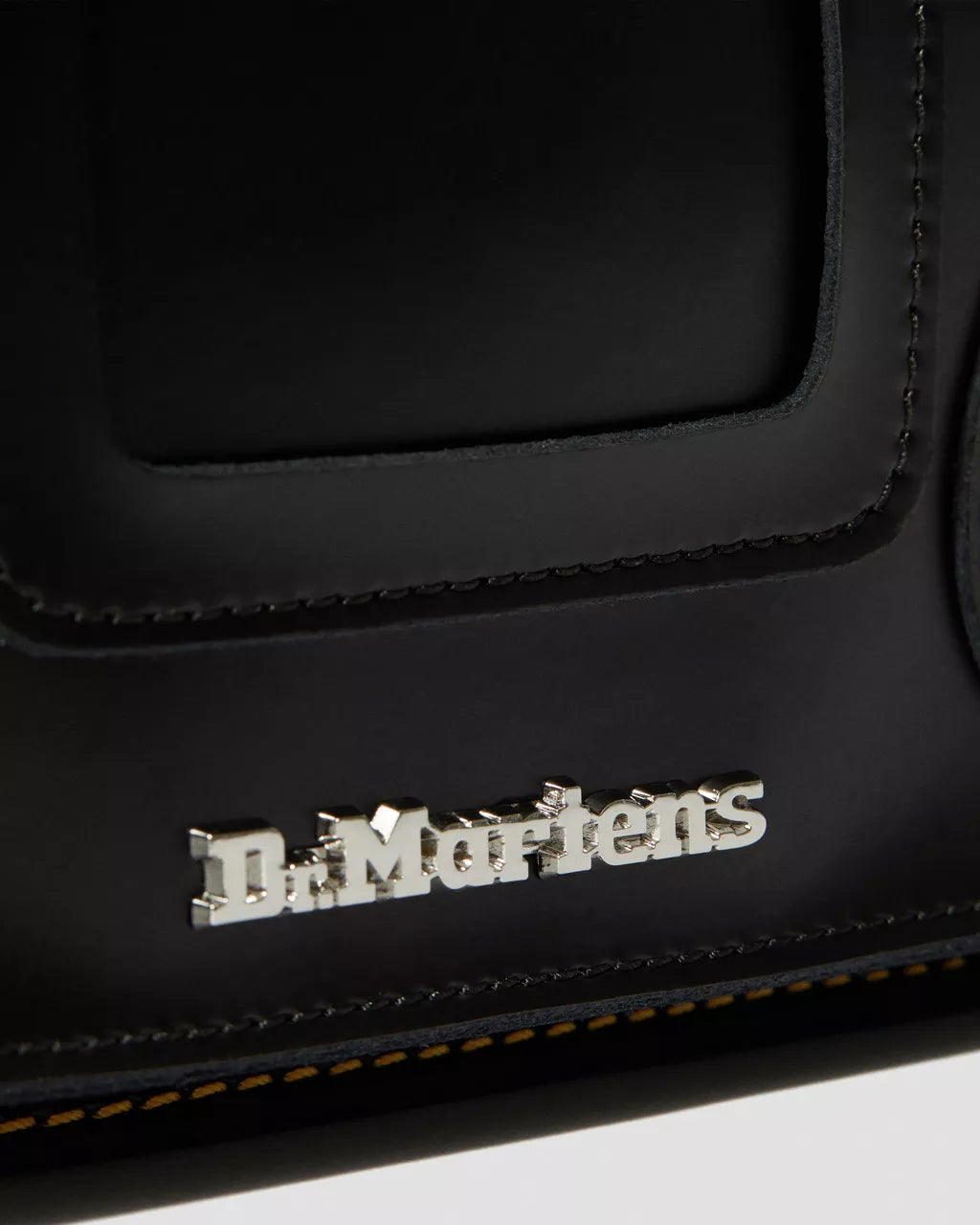 DR. MARTENS - Sacoche SATCHEL - 11cm - Noir