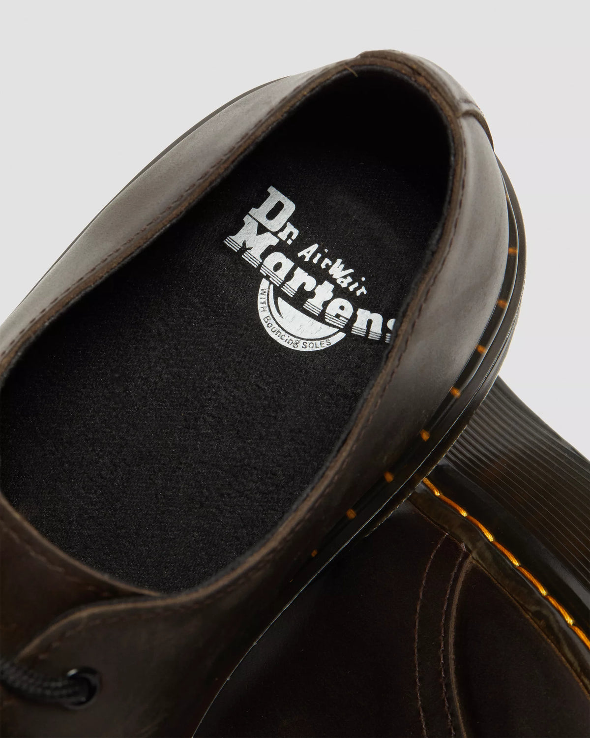 DR. MARTENS - THURSTON LO - Crazy Horse - Marron